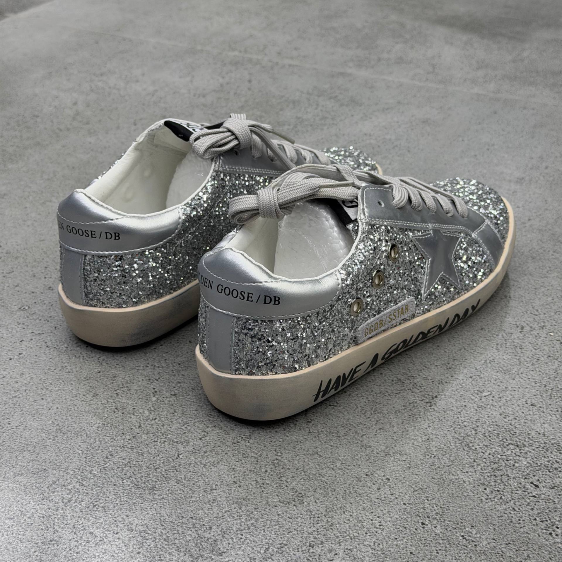 سوپر استار گلدن گوس Golden Goose