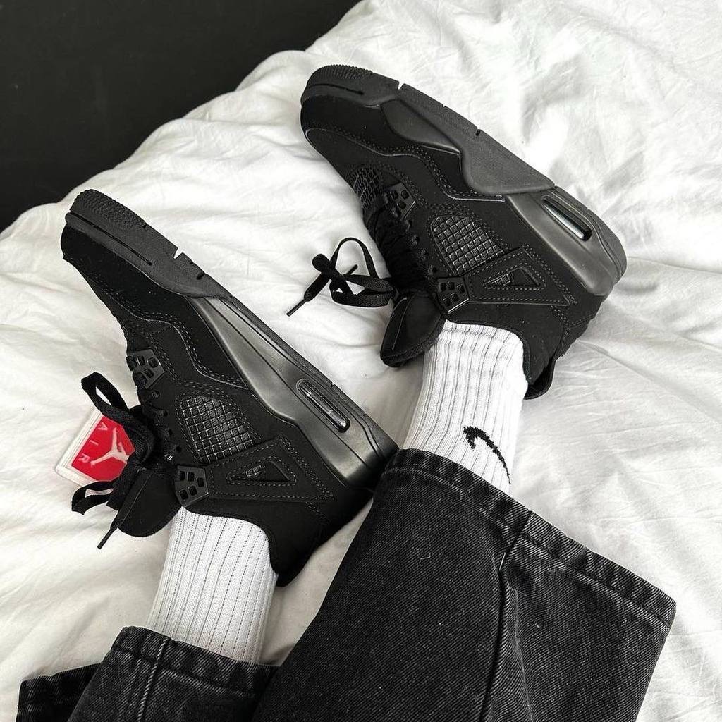 جردن 4بلک کت Nike Air Jordan4 black cat