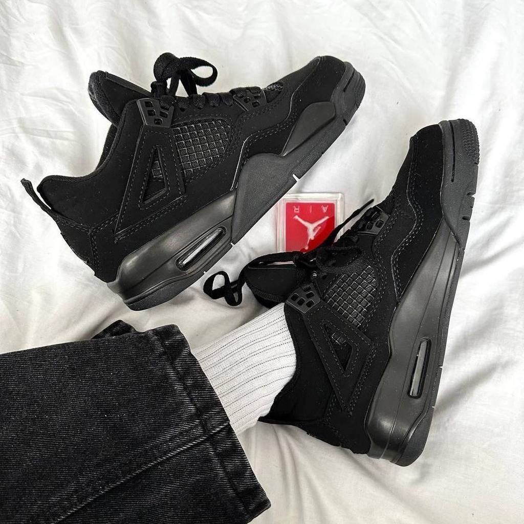 جردن 4بلک کت Nike Air Jordan4 black cat