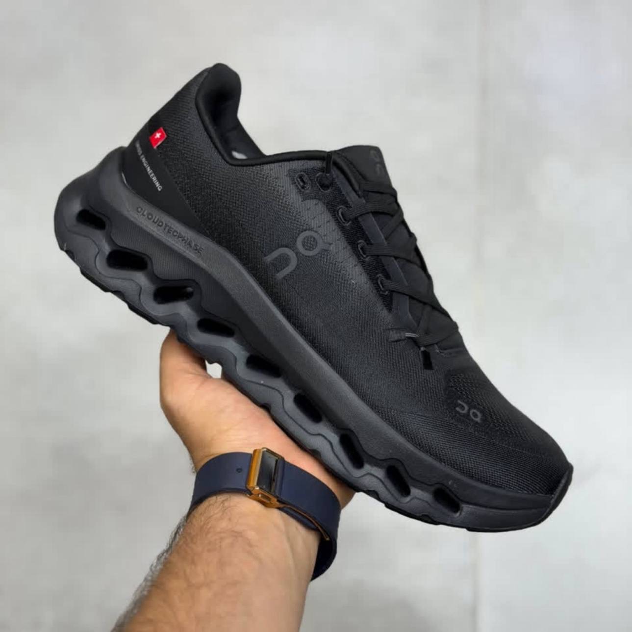 آن رانینگ کیو سی ‌QC On Running – CloudTec Phase