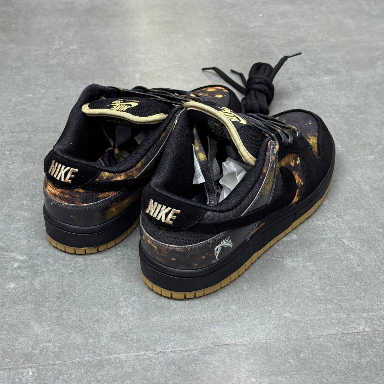 نایک اس بی مدل فیش(مشکی طلایی)