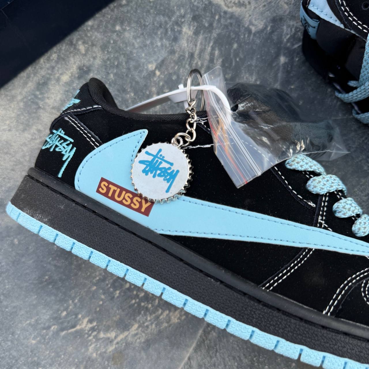 جردن 1 ترویس Nike Air Jordan 1Travis