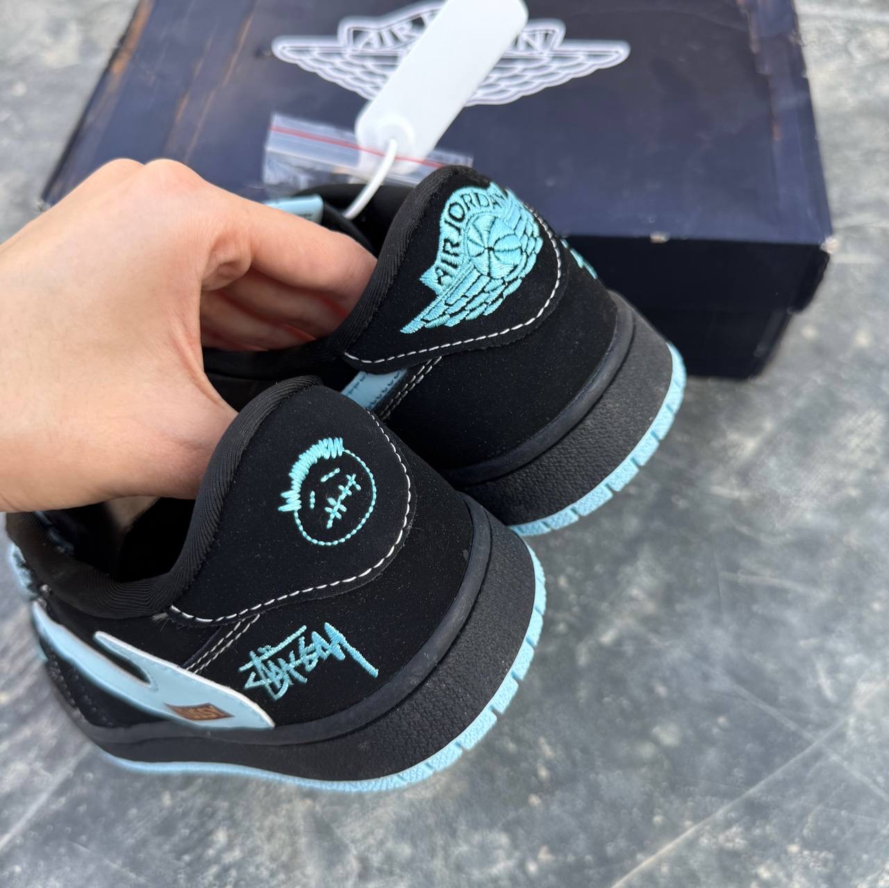 جردن 1 ترویس Nike Air Jordan 1Travis