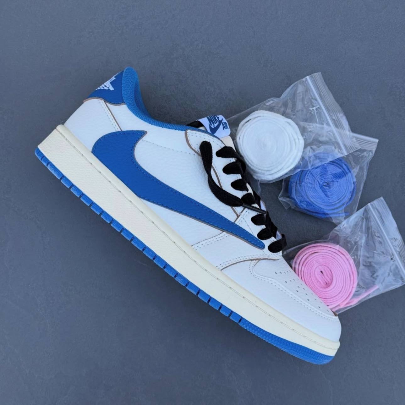 جردن 1 ترویس اسکات Nike Air Jordan 1Travis Scott