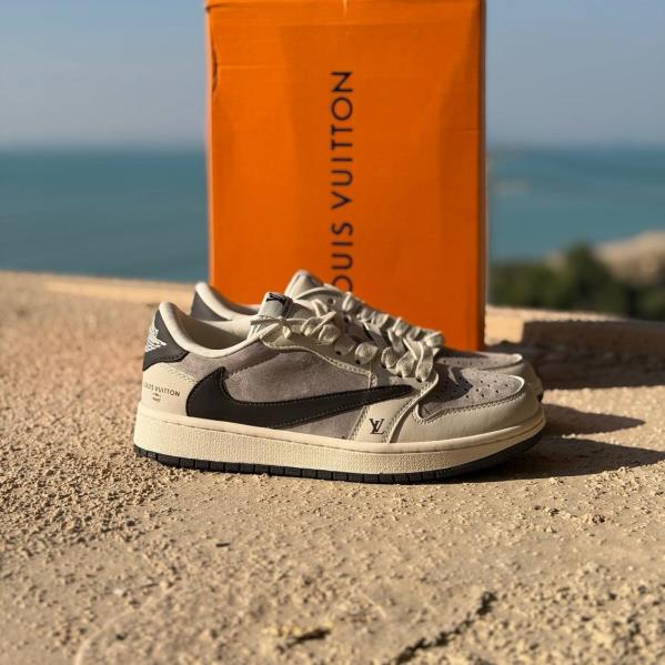 جردن 1 ترویس اسکات Nike Air Jordan 1Travis Scott