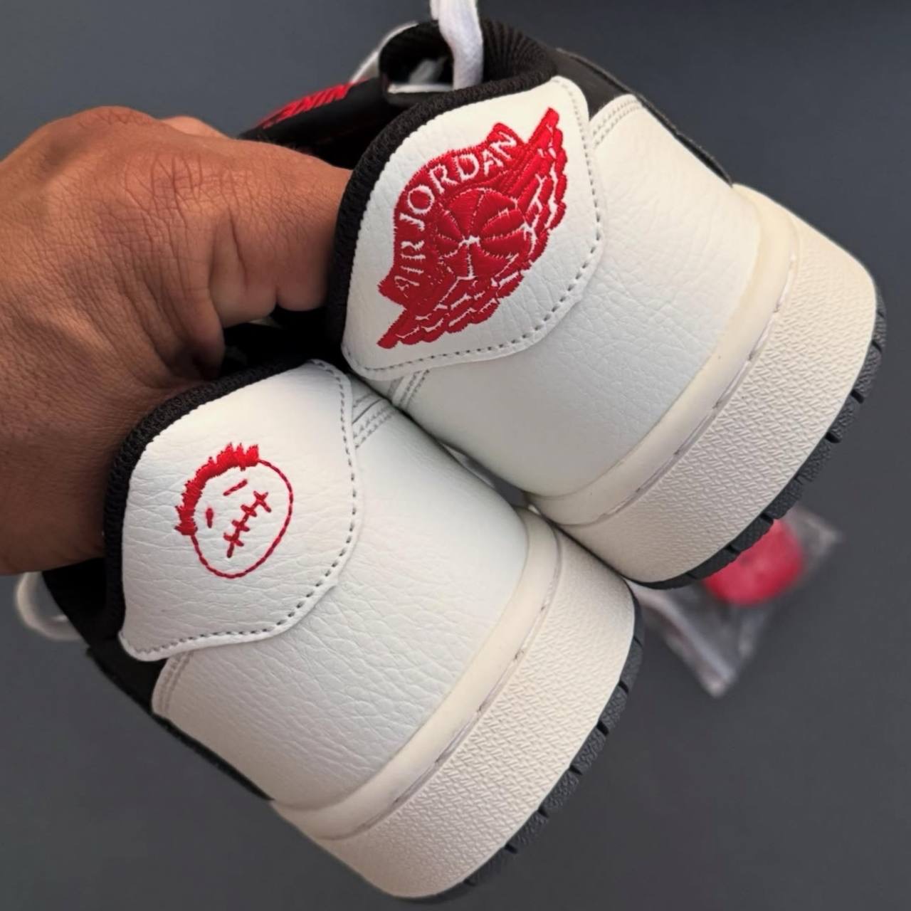 جردن 1 ترویس اسکات Nike Air Jordan 1Travis Scott