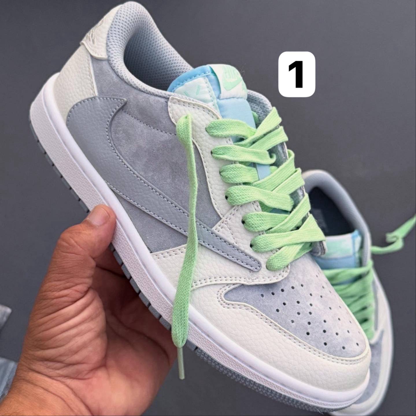 جردن 1 ترویس اسکات Nike Air Jordan 1Travis Scott