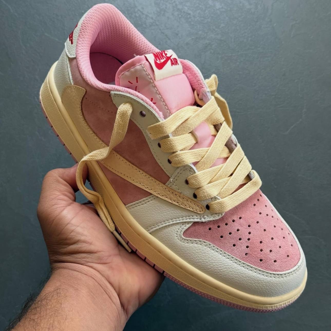 جردن 1 ترویس اسکات Nike Air Jordan 1Travis Scott