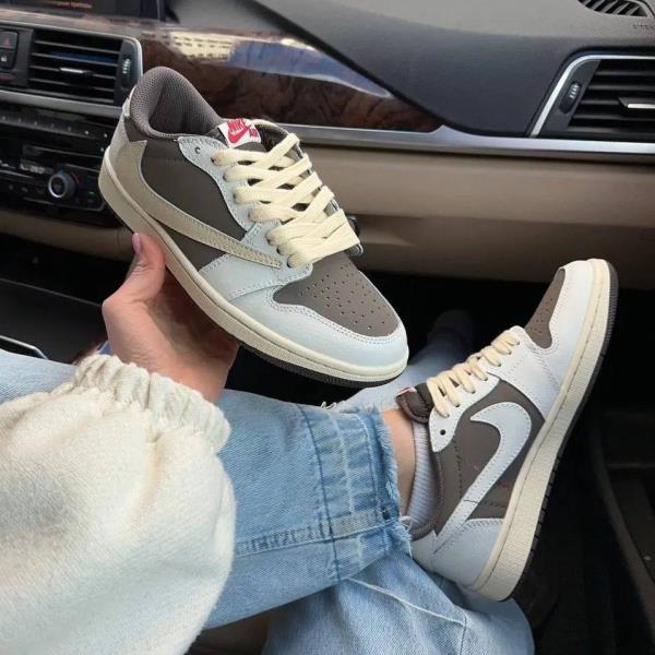 جردن 1 ترویس اسکات موکا Nike Air Jordan 1Travis Scott Mocha