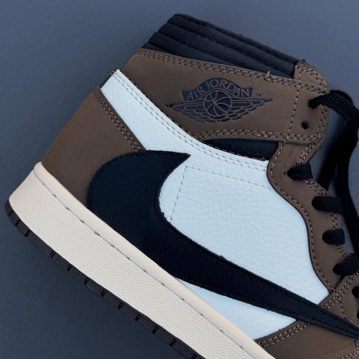 جردن 1 ترویس اسکات موکا Nike Air Jordan1Travis Scott Mocha
