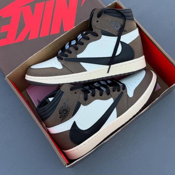 جردن 1 ترویس اسکات موکا Nike Air Jordan1Travis Scott Mocha
