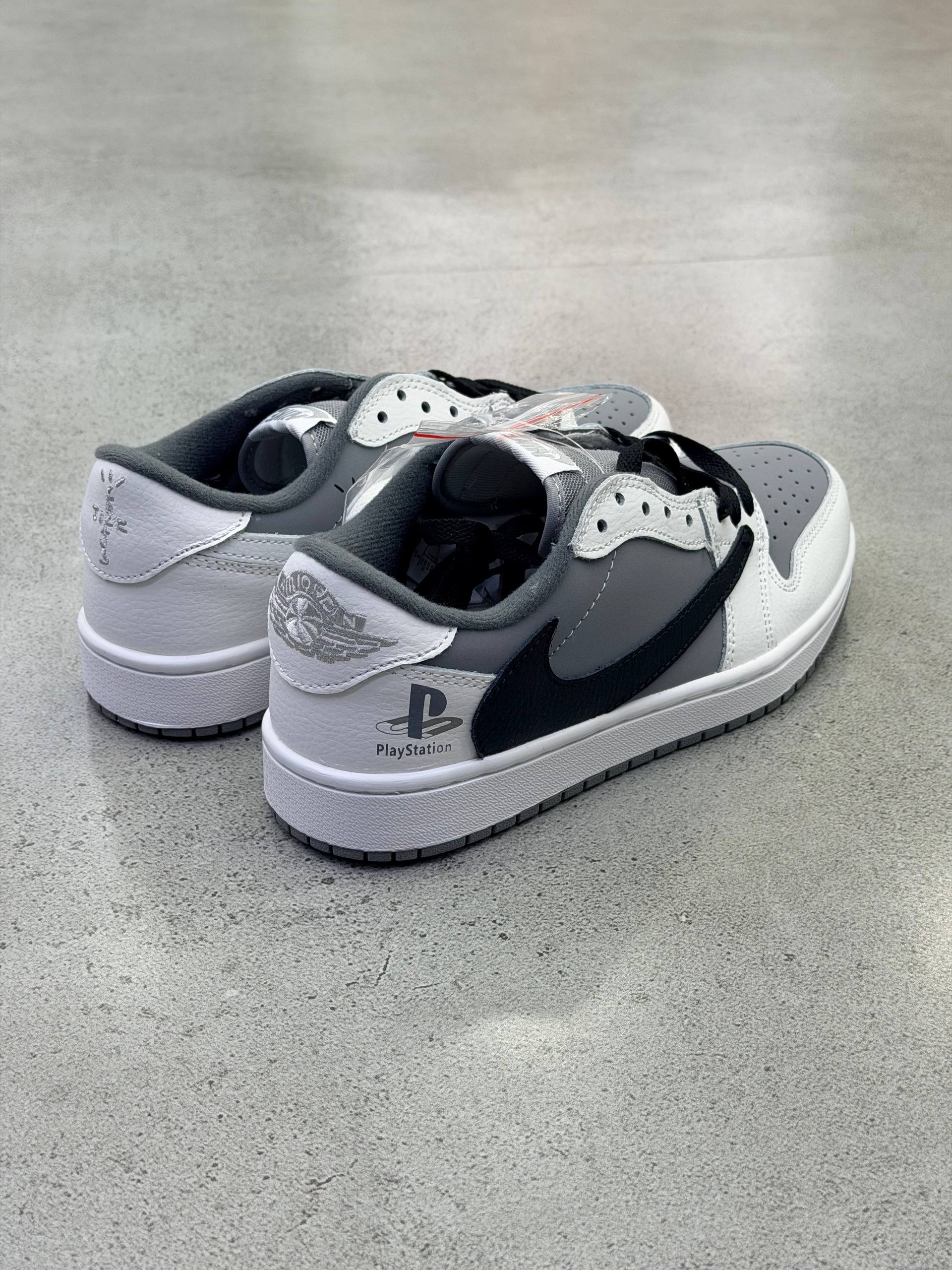جردن 1 ترویس اسکات پلی استیشنی Nike Air Jordan 1Travis Scott