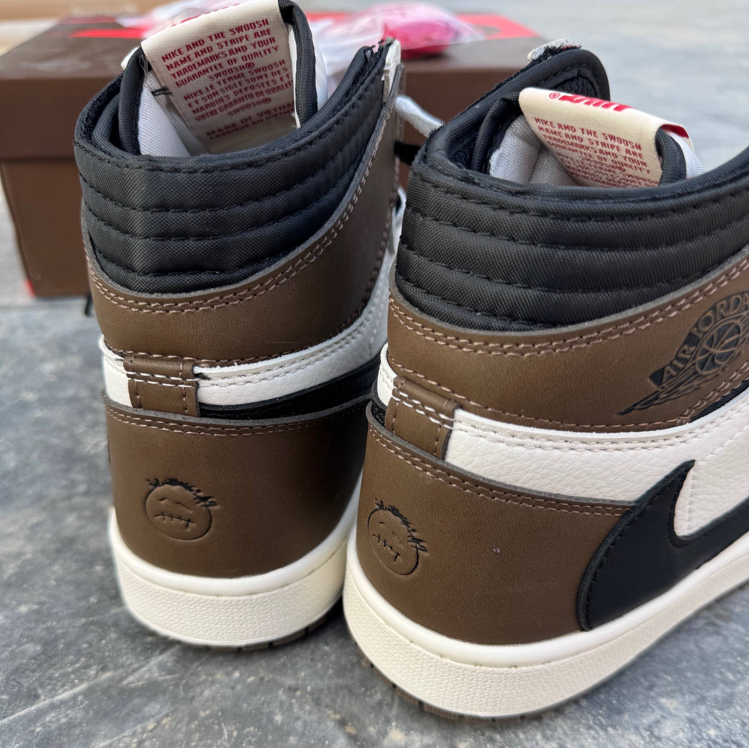 جردن ۱ ترویس اسکات موکا Nike Air Jordan 1 Retro High OG SP Travis Scott Mocha