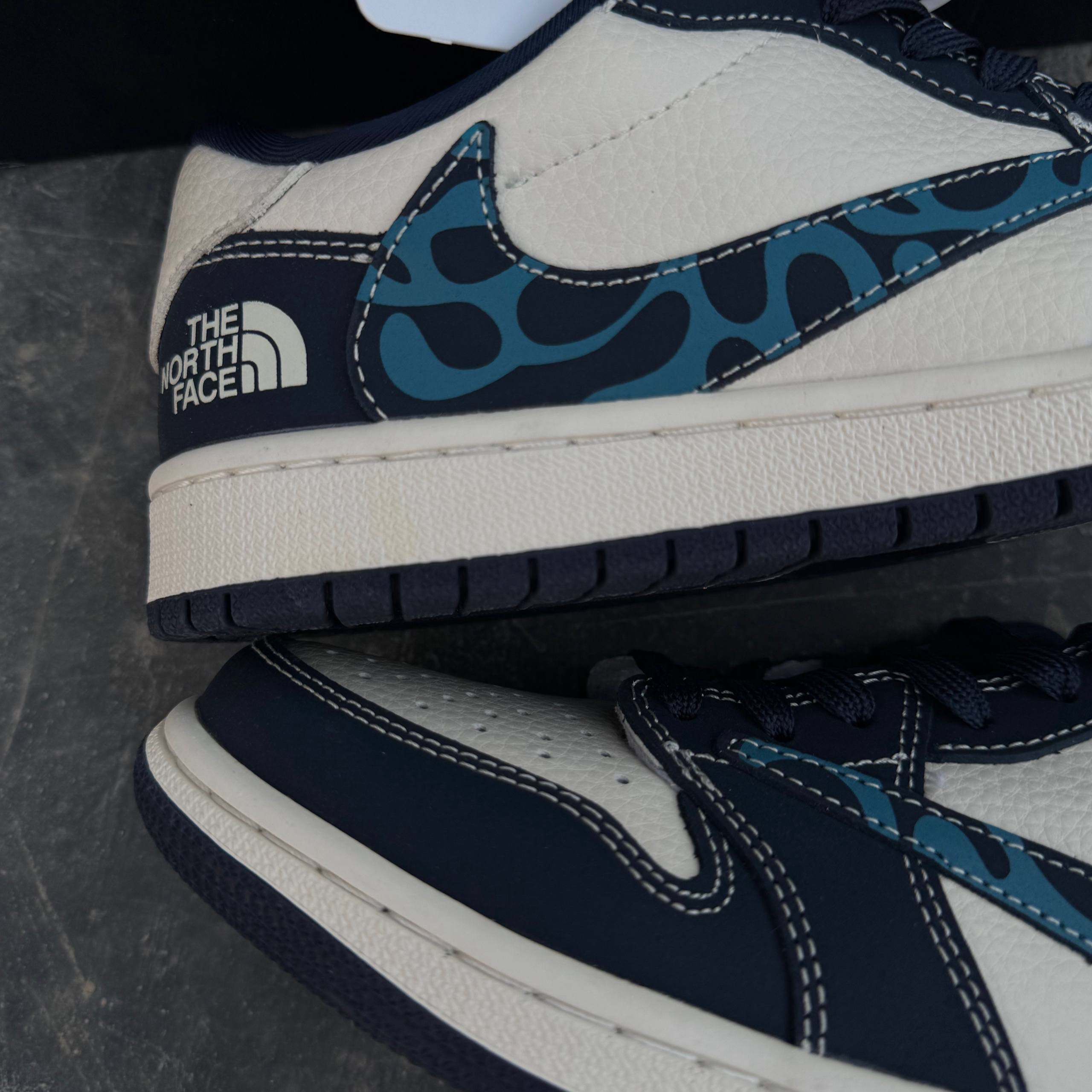 نایک جردن ترویس اسکات نورث فیسThe North Face