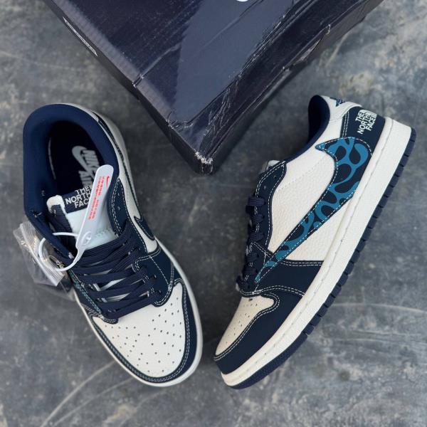 نایک جردن ترویس اسکات نورث فیسThe North Face