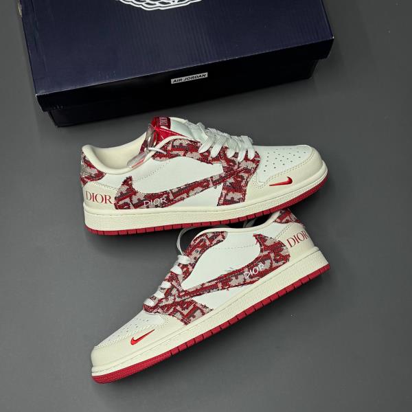 نایک جردن ترویس