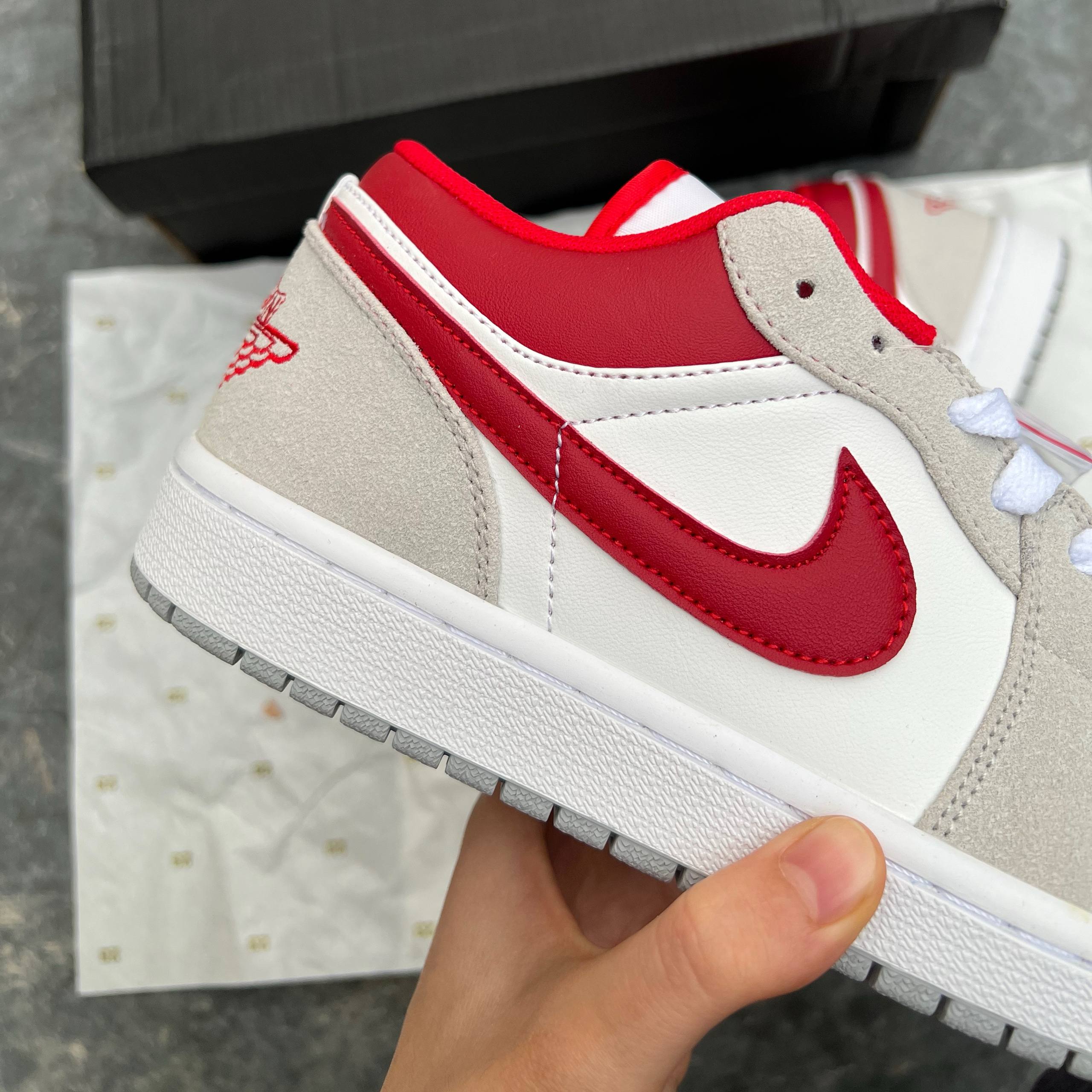 ایر جردن وان اسموک گری رد