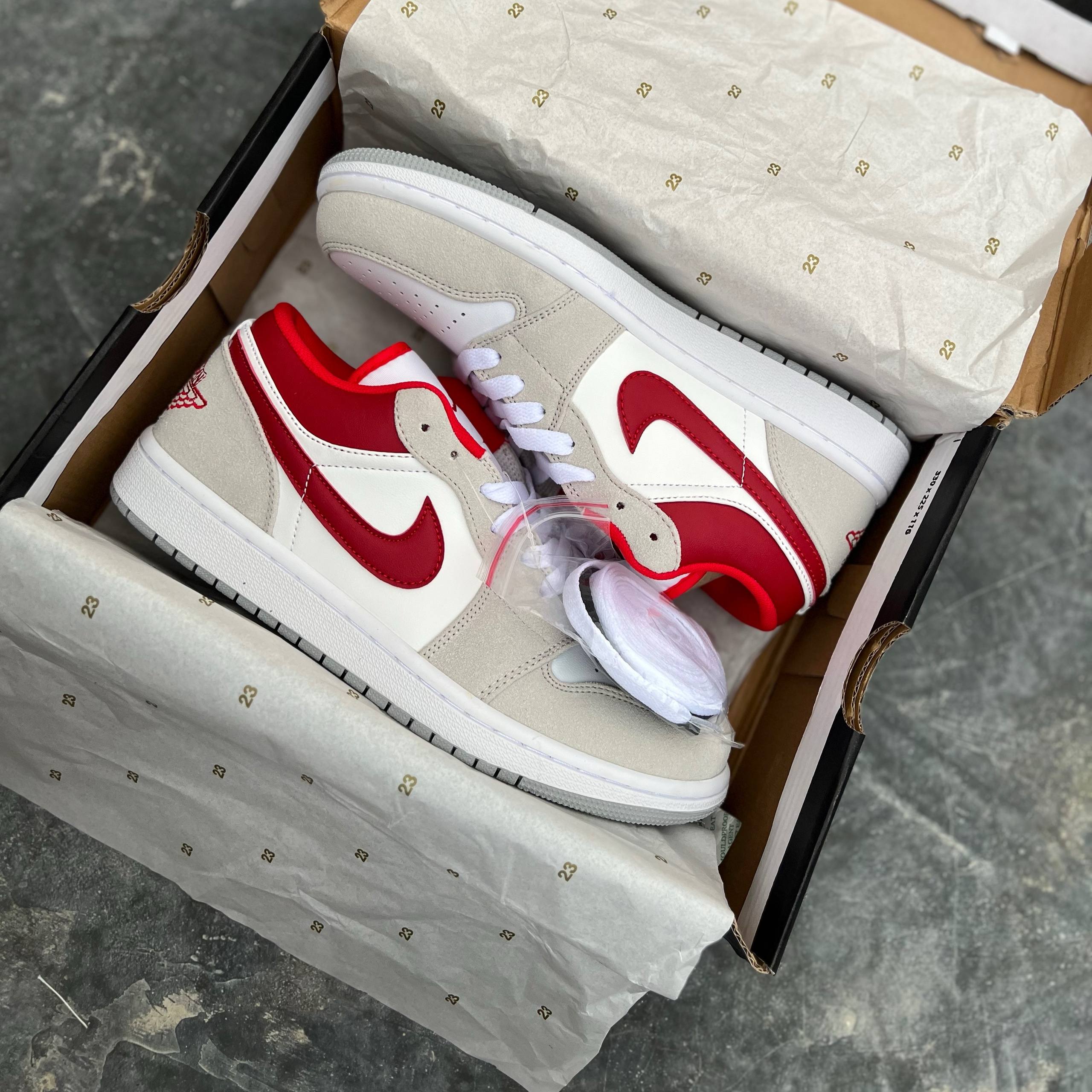 ایر جردن وان اسموک گری رد