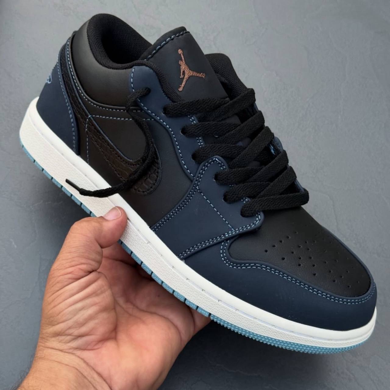 نایک ایر جردن وان Nike Air Jordan One 