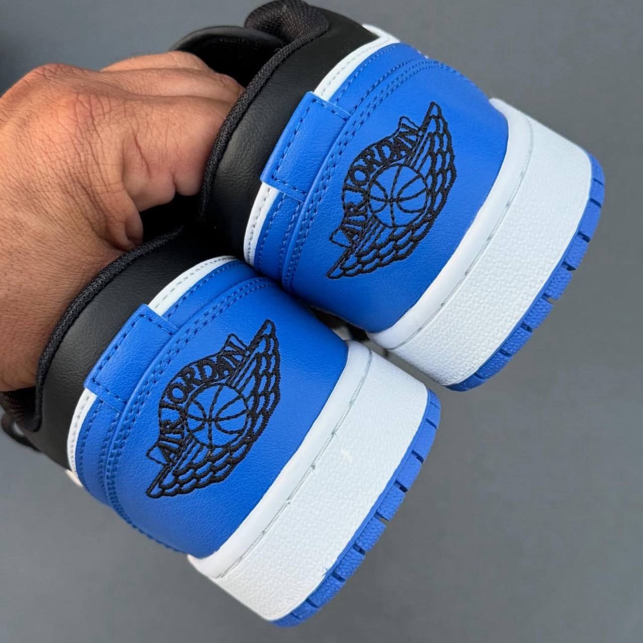 نایک ایر جردن وان ابیNike Air Jordan 1