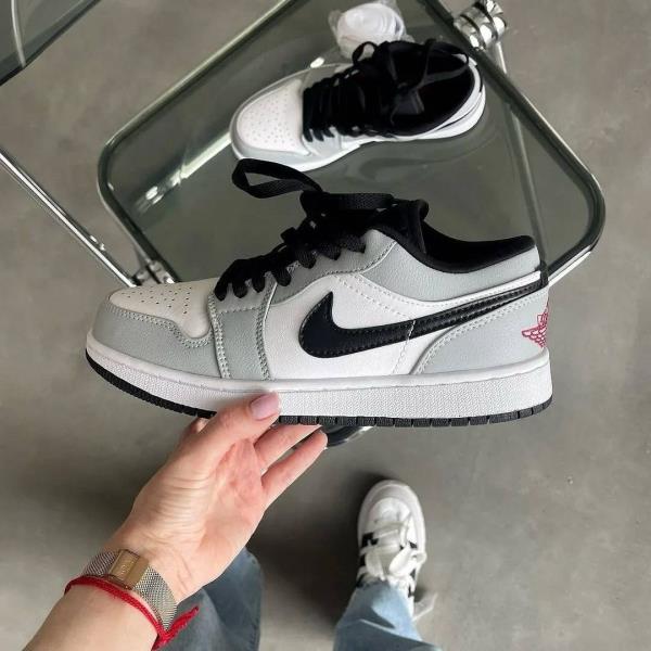نایک ایر جردن وان اسموک گری Nike Air Jordan 1