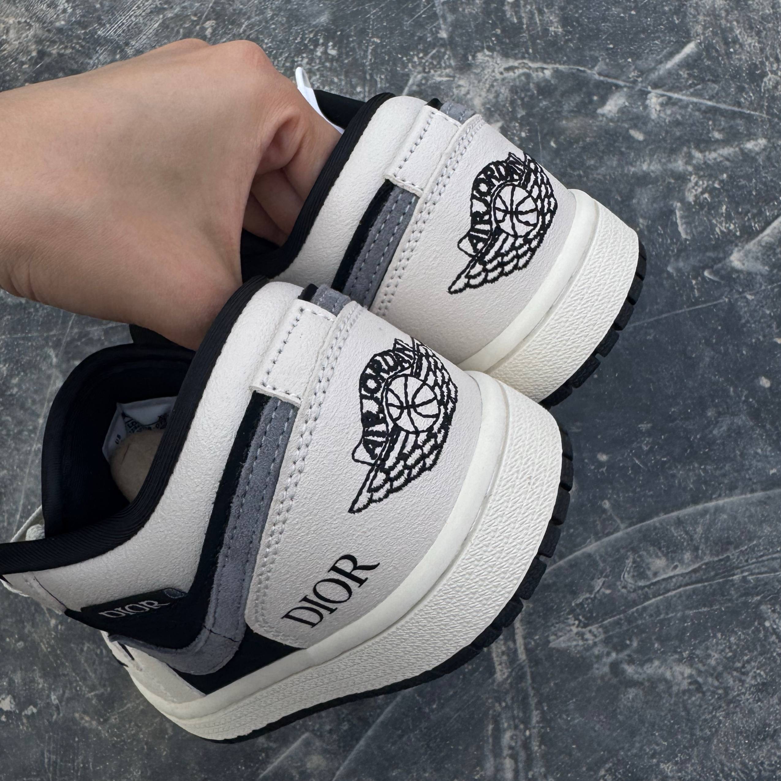 نایک ایر جردن وان دیور Nike Air Jordan 1