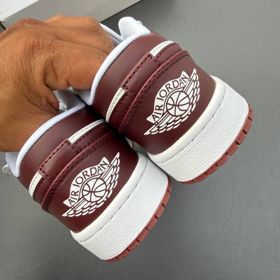 نایک ایر جردن وان زرشکی Nike Air Jordan 1