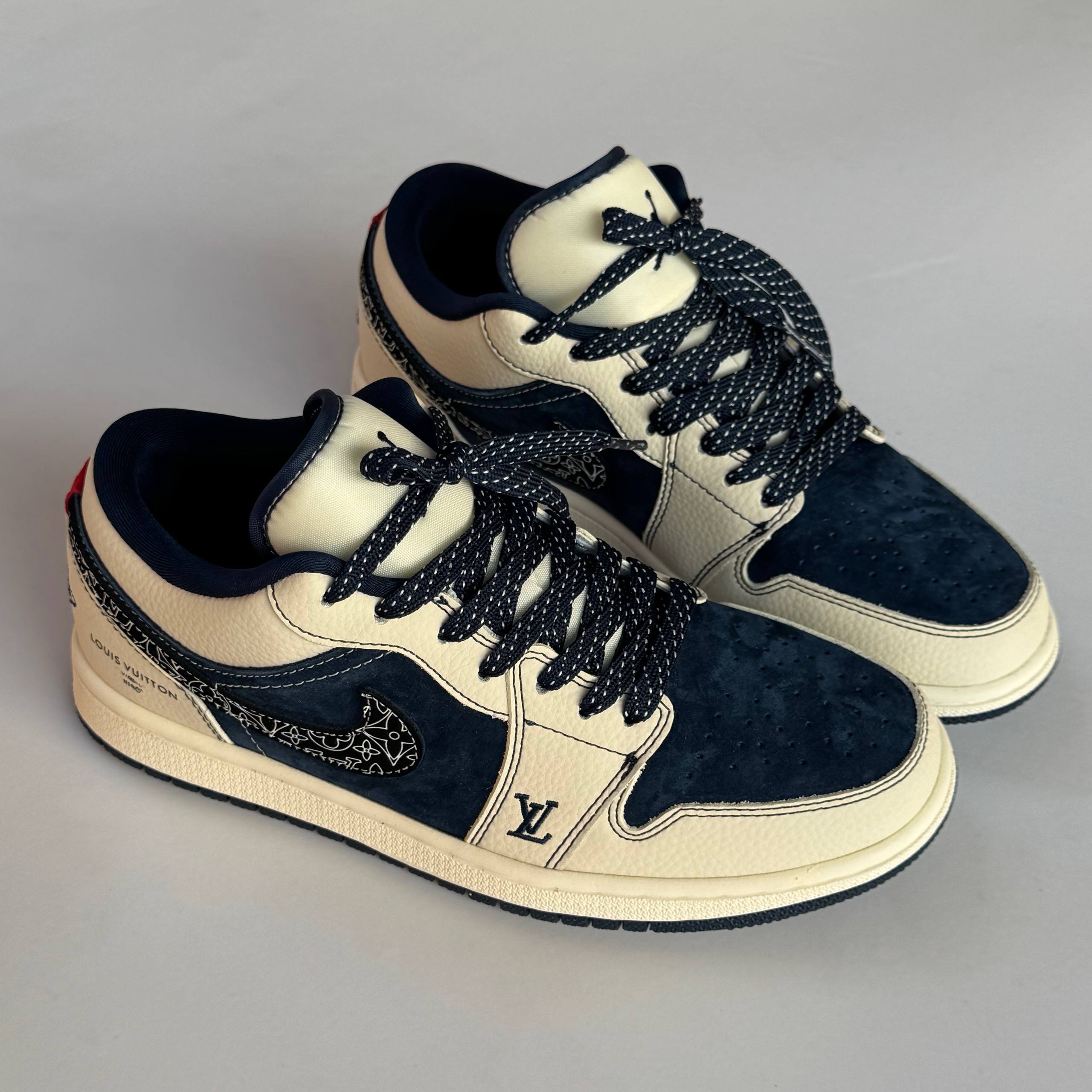 نایک ایر جردن وان  سرمه ایNike Air Jordan 1310