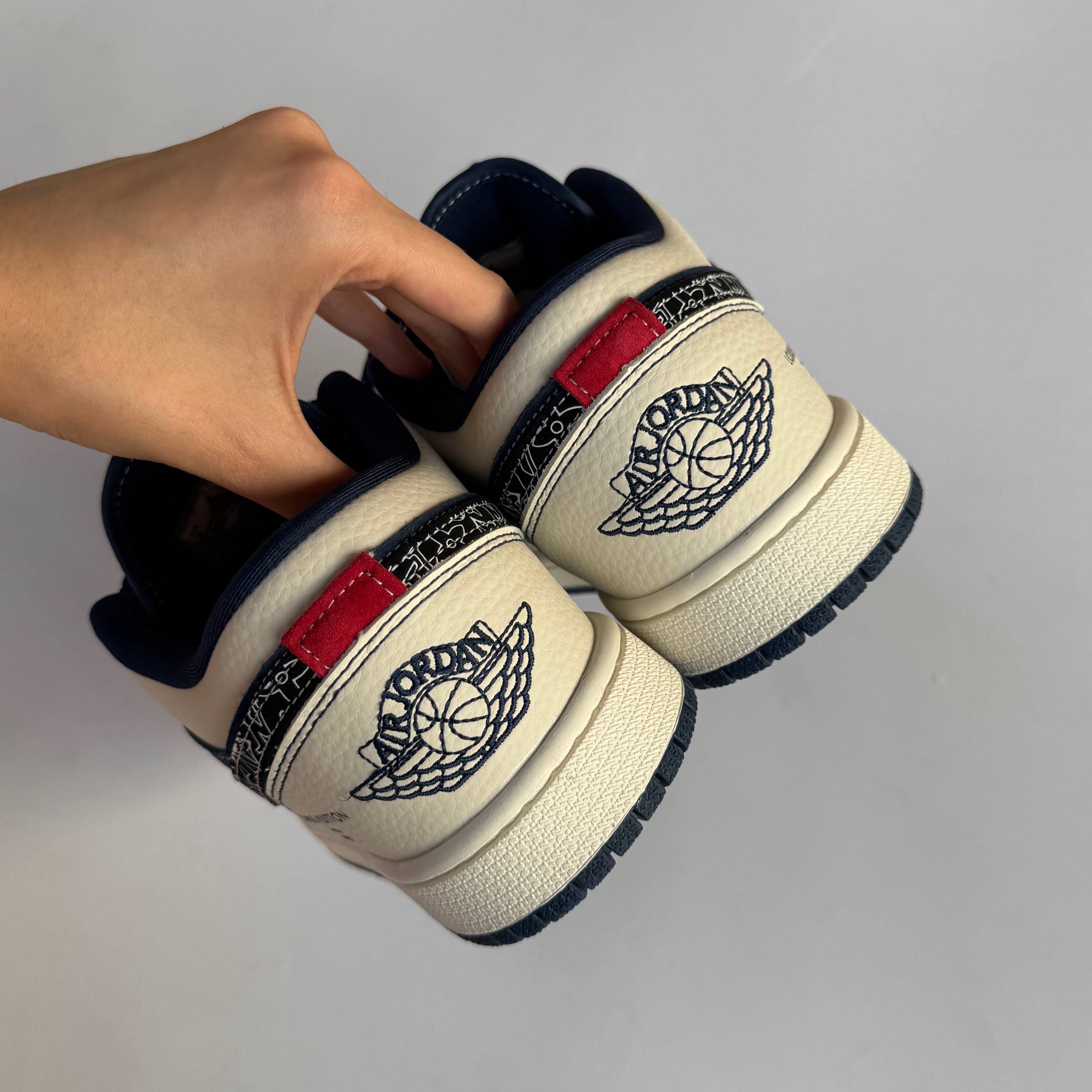نایک ایر جردن وان  سرمه ایNike Air Jordan 1310