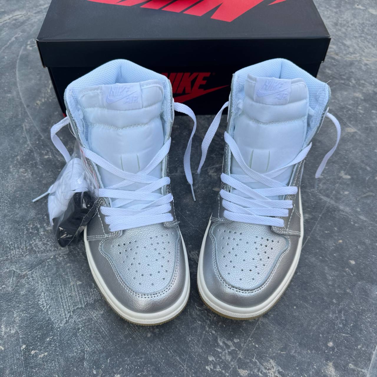 نایک ایر جردن وان سیلور Nike Air Jordan 1