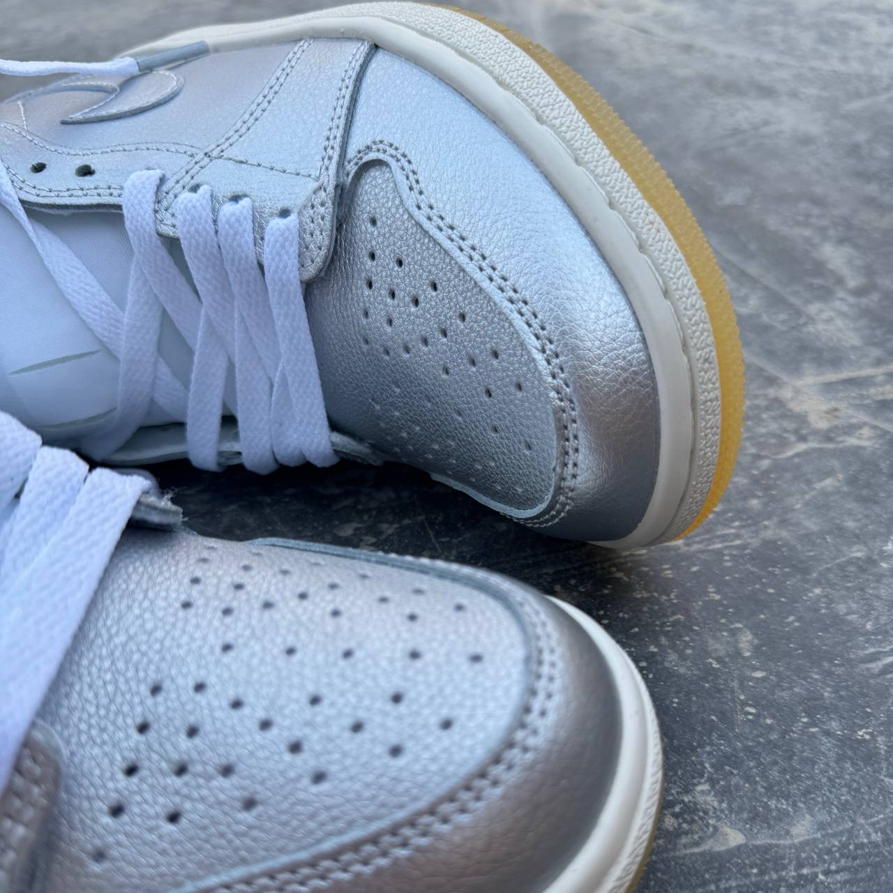 نایک ایر جردن وان سیلور Nike Air Jordan 1