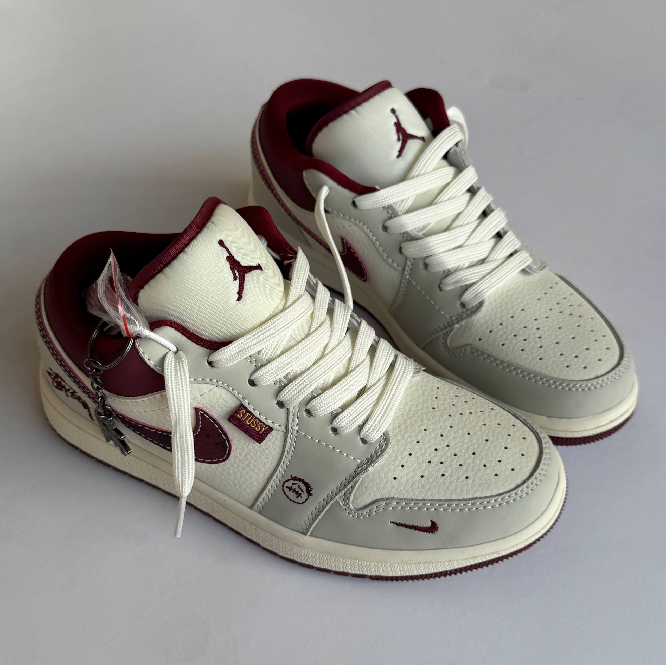 نایک ایر جردن وان صورتی Nike Air Jordan 1