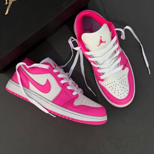 نایک ایر جردن وان صورتی Nike Air Jordan 1