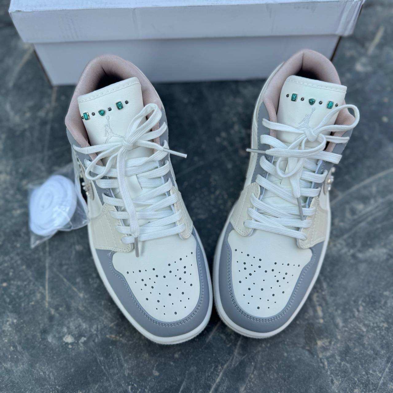 نایک ایر جردن وان لو Nike Air Jordan 1 Low