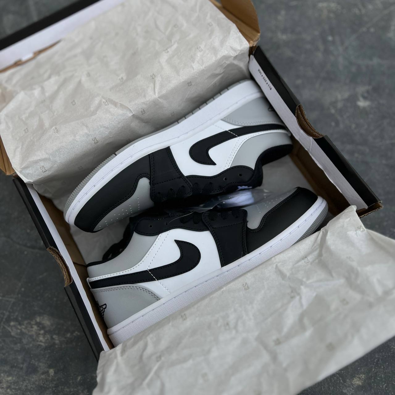 نایک ایر جردن وان لو شادو