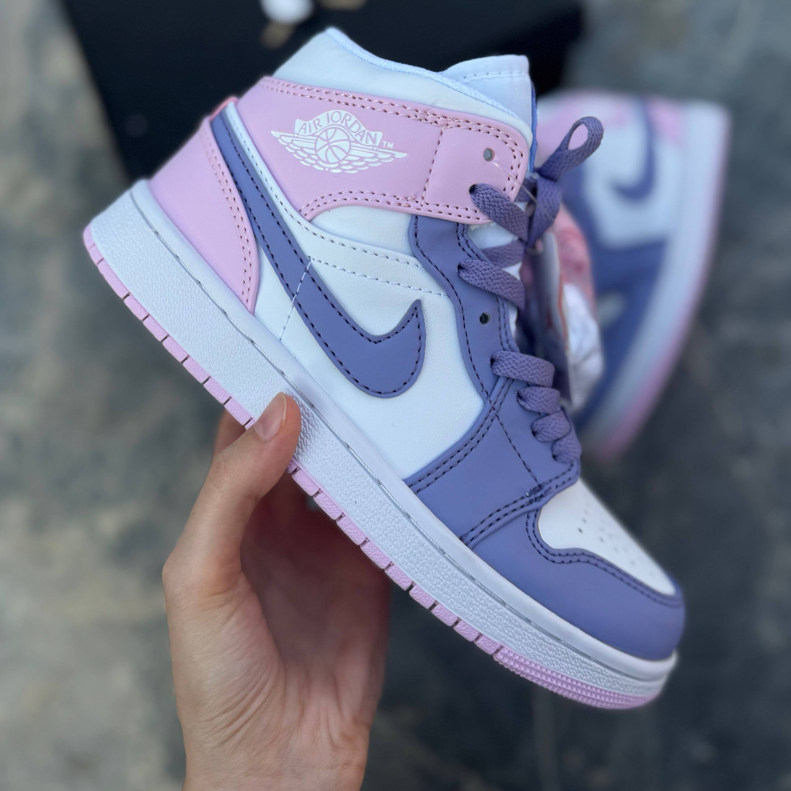 نایک ایر جردن وان مید صورتی