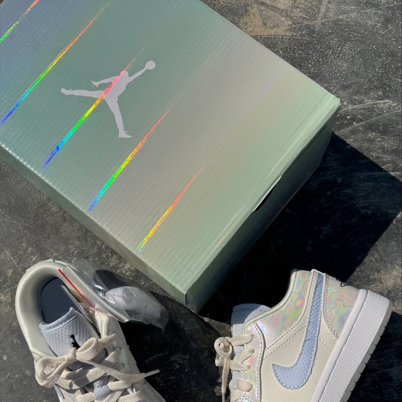 نایک ایر جردن وان هولوگرامی Nike Air Jordan 1