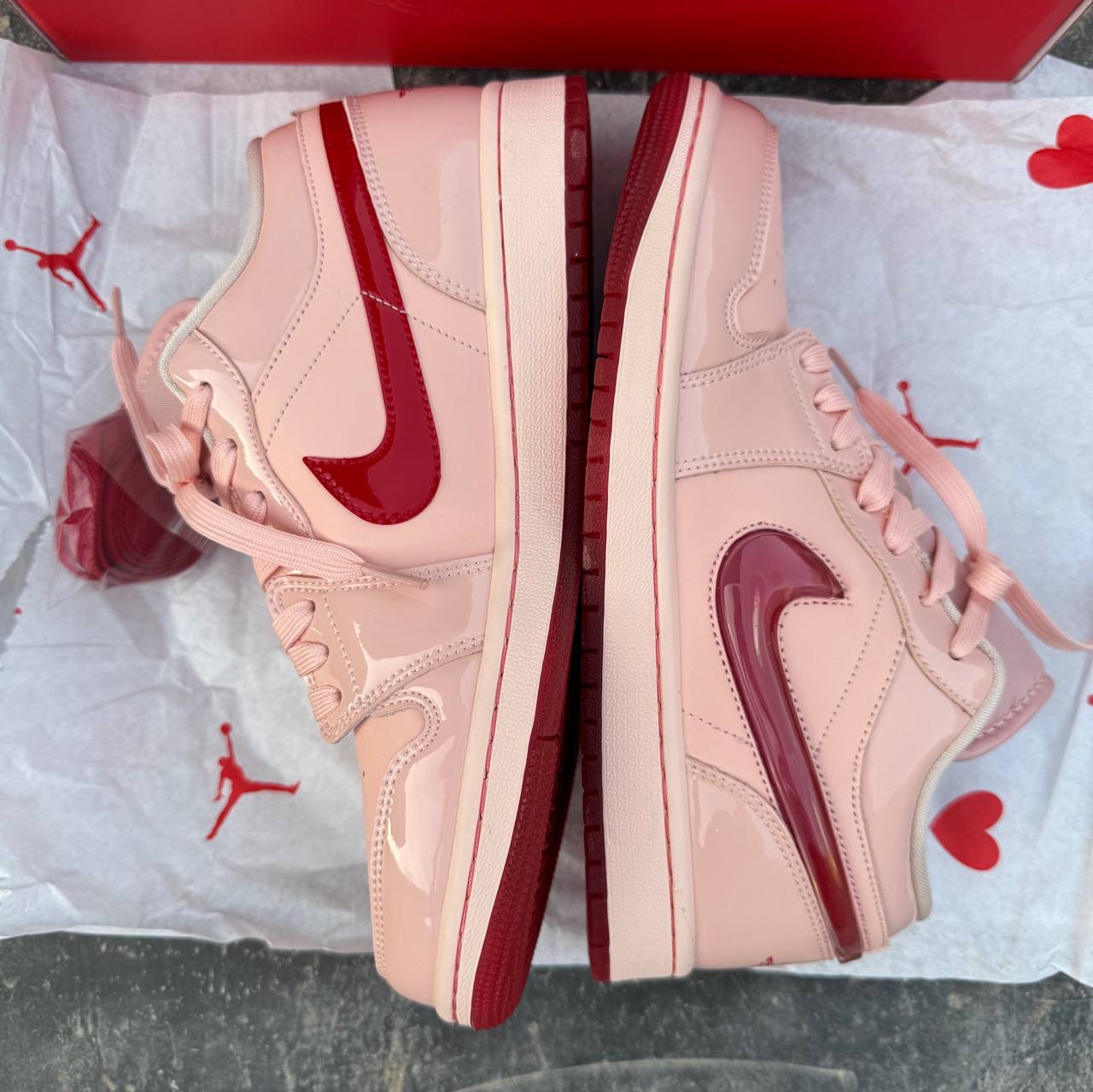 نایک ایر جردن وان ولنتاین Nike Air Jordan Valentine's Day