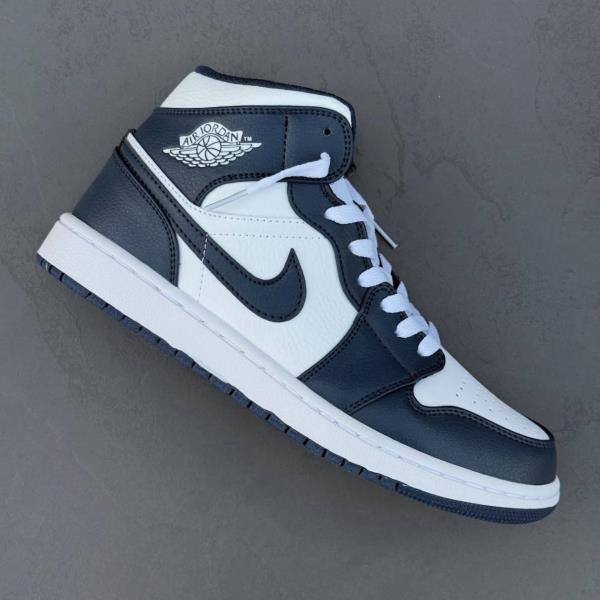 نایک ایر جردن وانNike Air Jordan 1