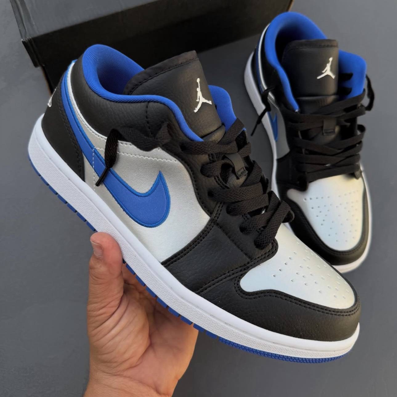 نایک ایر جردن وانNike Air Jordan 1