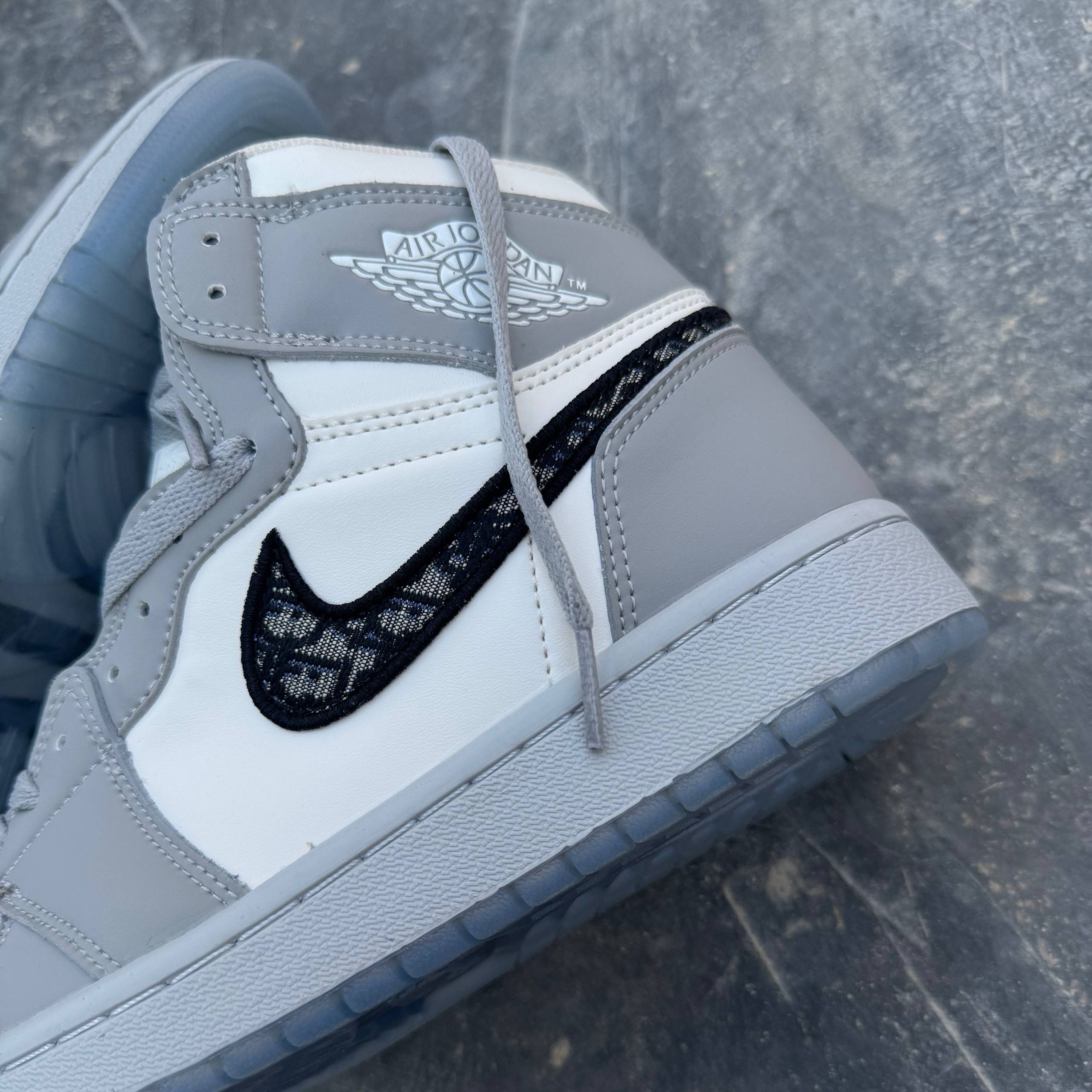 نایک جردن دیور Nike Air Jordan 1 Dior