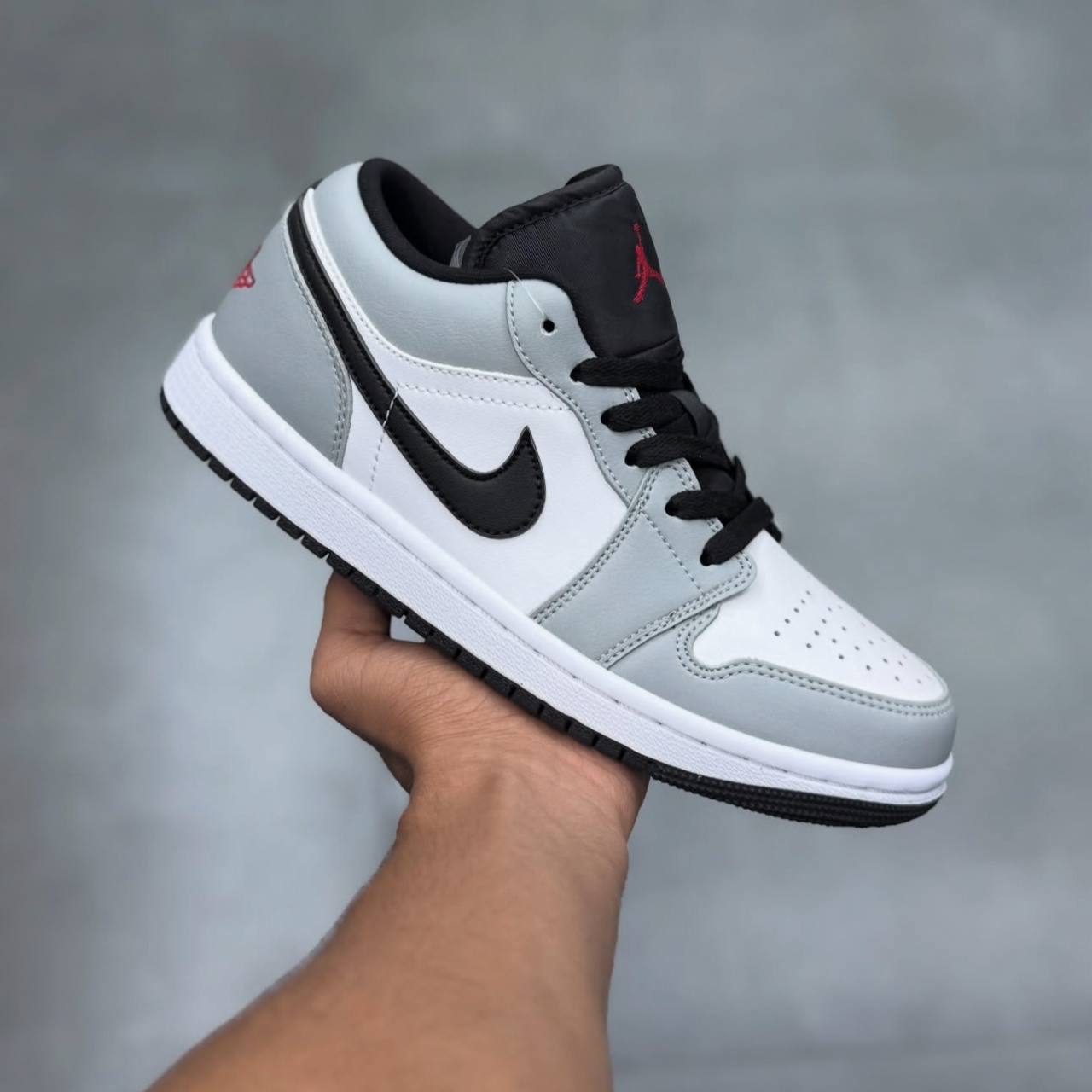 نایک جردن وان اسموک گری Air Jordan 1 Smoke Grey