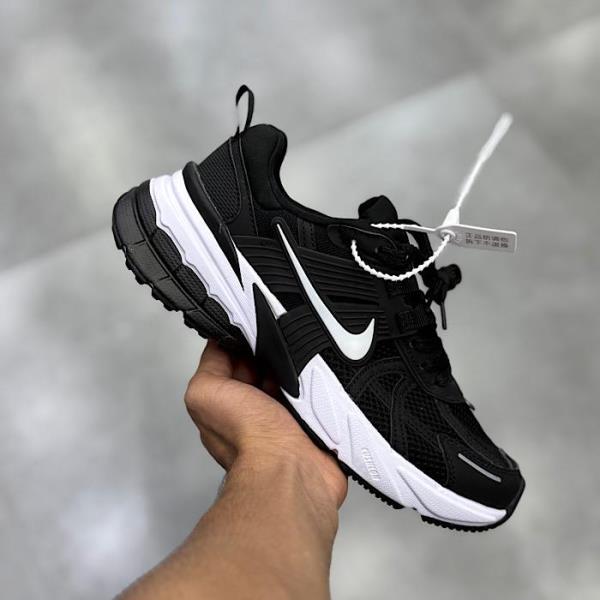 نایک وی تو کی Nike V2K Run 