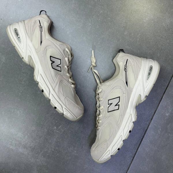 نیوبالانس ۵۳۰ new balance530