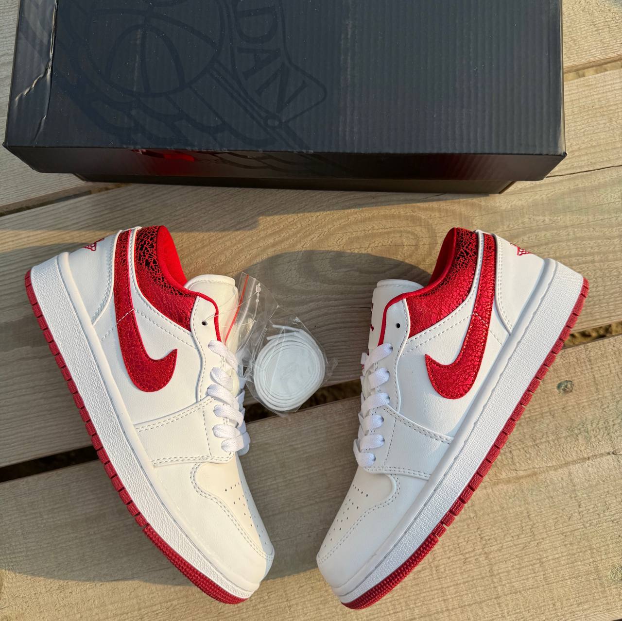 ایر جردن وان پشت قرمز براق