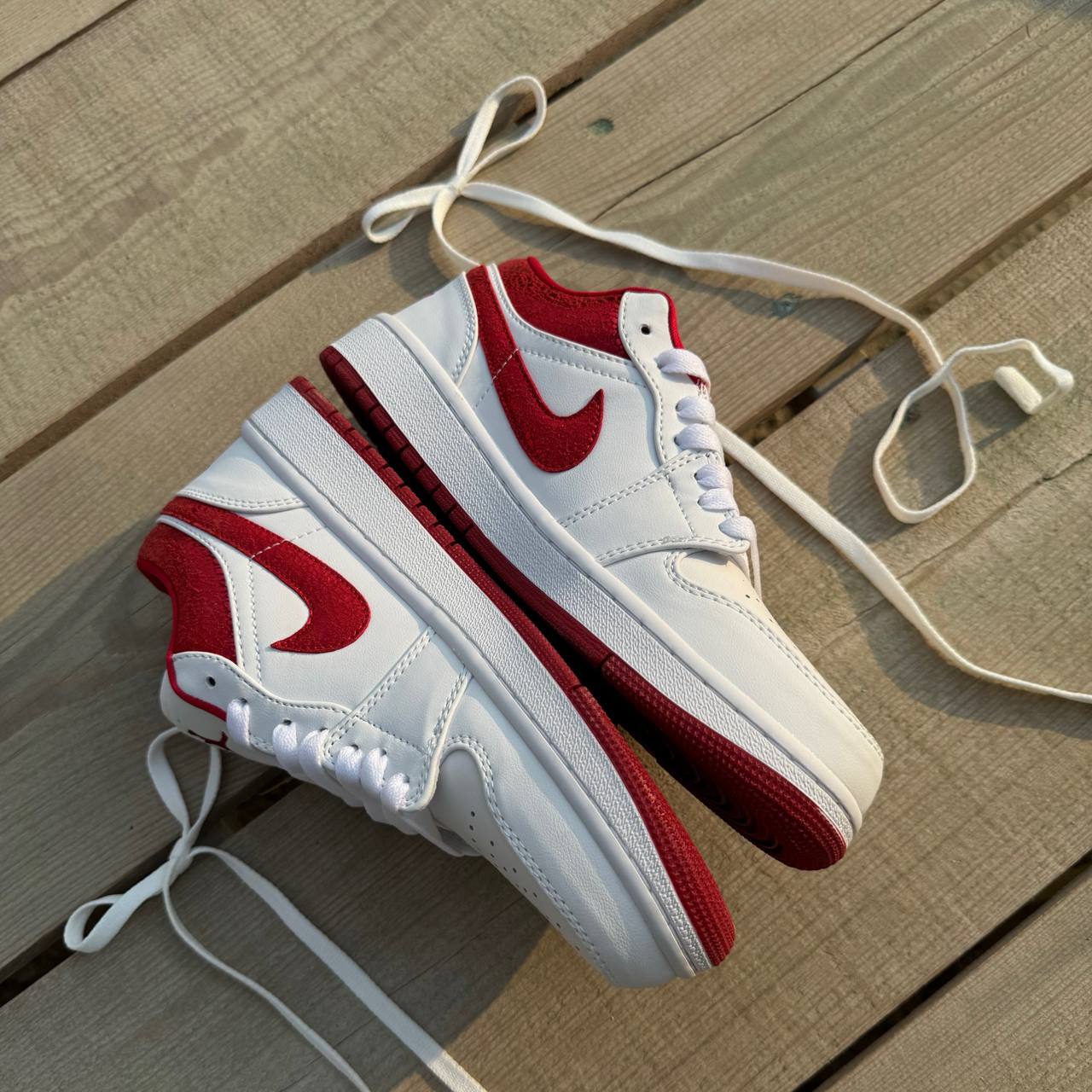 ایر جردن وان پشت قرمز براق