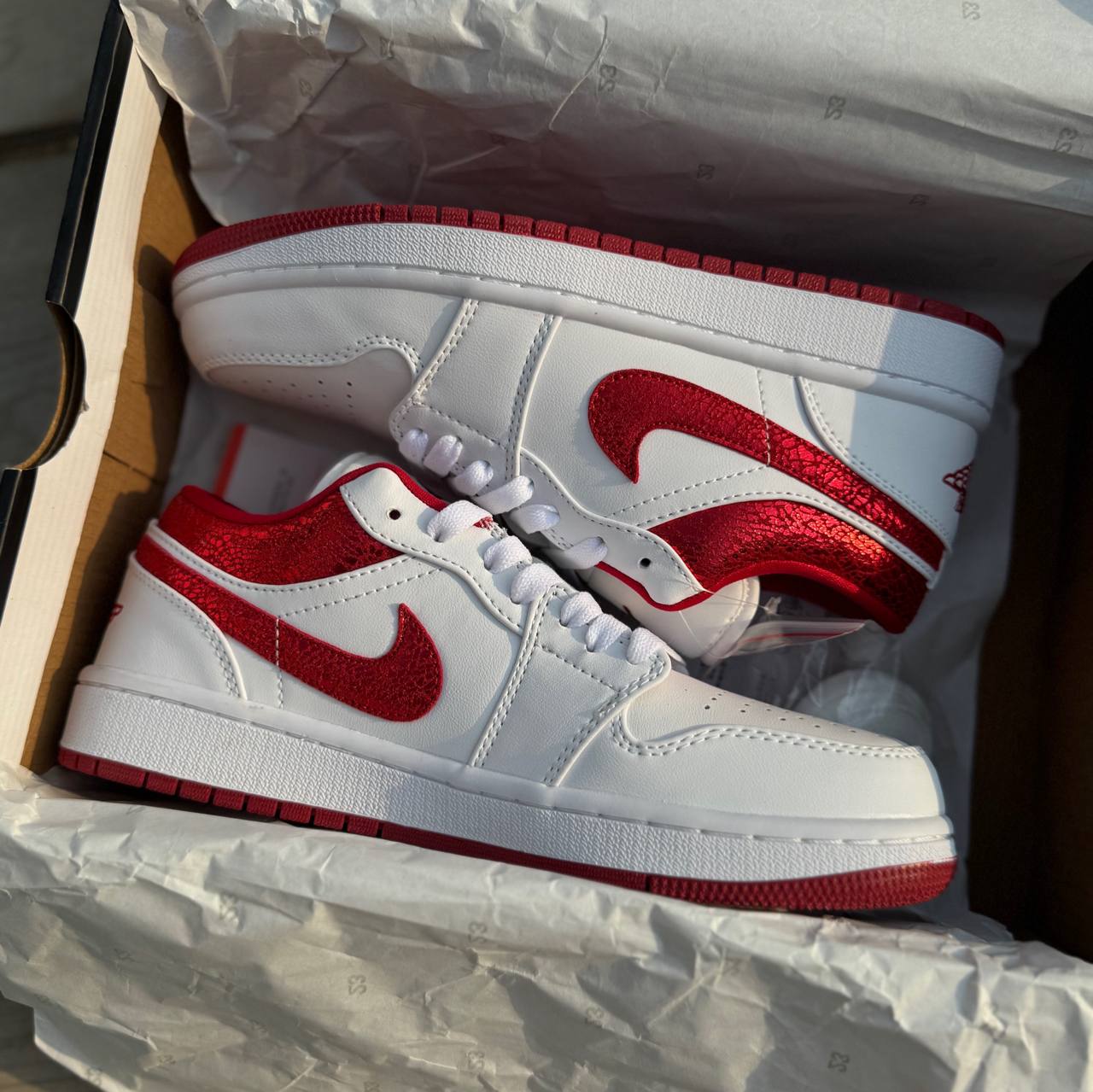 ایر جردن وان پشت قرمز براق