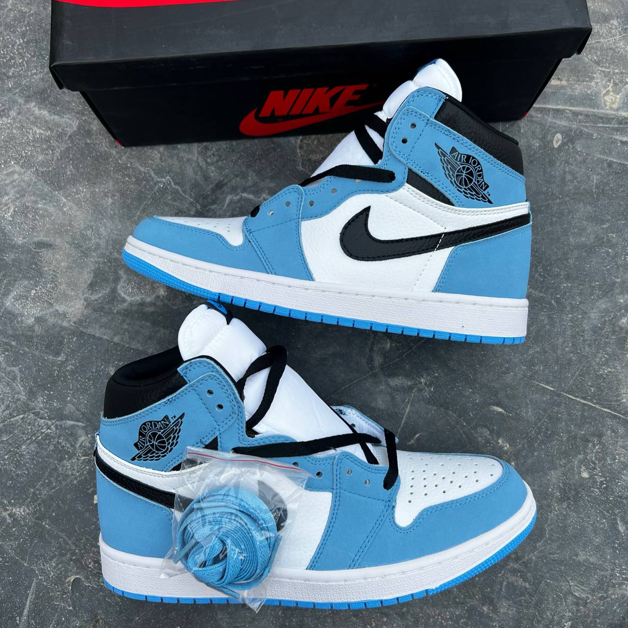 ایر جردن وان های یونیورسیتی